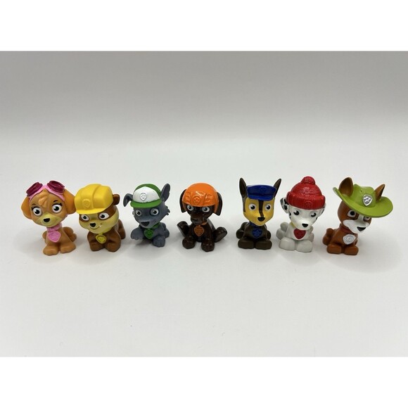 Paw Patrol Mini Figures Lot of 7 Mini Cake Toppers Tracker Rocky Zuma Skye Chase - Picture 4 of 8